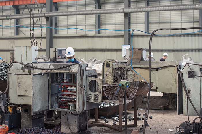 威海网架配件-锥头加工车间